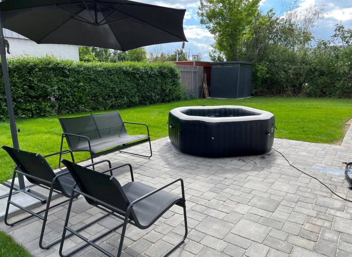 Haushalfte Mit Garten, Kamin, Grill & Whirlpool Nahe Ber Villa Берлин Екстериор снимка