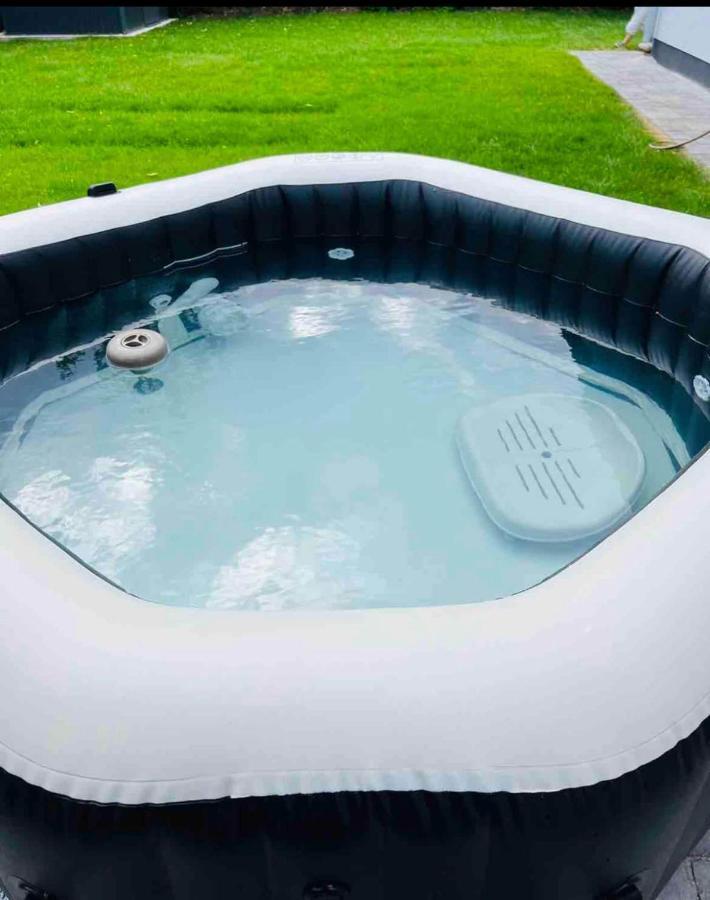 Haushalfte Mit Garten, Kamin, Grill & Whirlpool Nahe Ber Villa Берлин Екстериор снимка