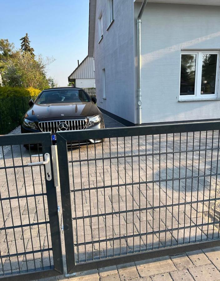 Haushalfte Mit Garten, Kamin, Grill & Whirlpool Nahe Ber Villa Берлин Екстериор снимка